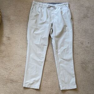 Vuori Men’s Meta Elastic Waist Pant (used)